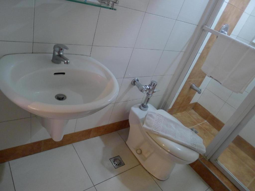 Hotel Cosmopolitan Baguio City Extérieur photo
