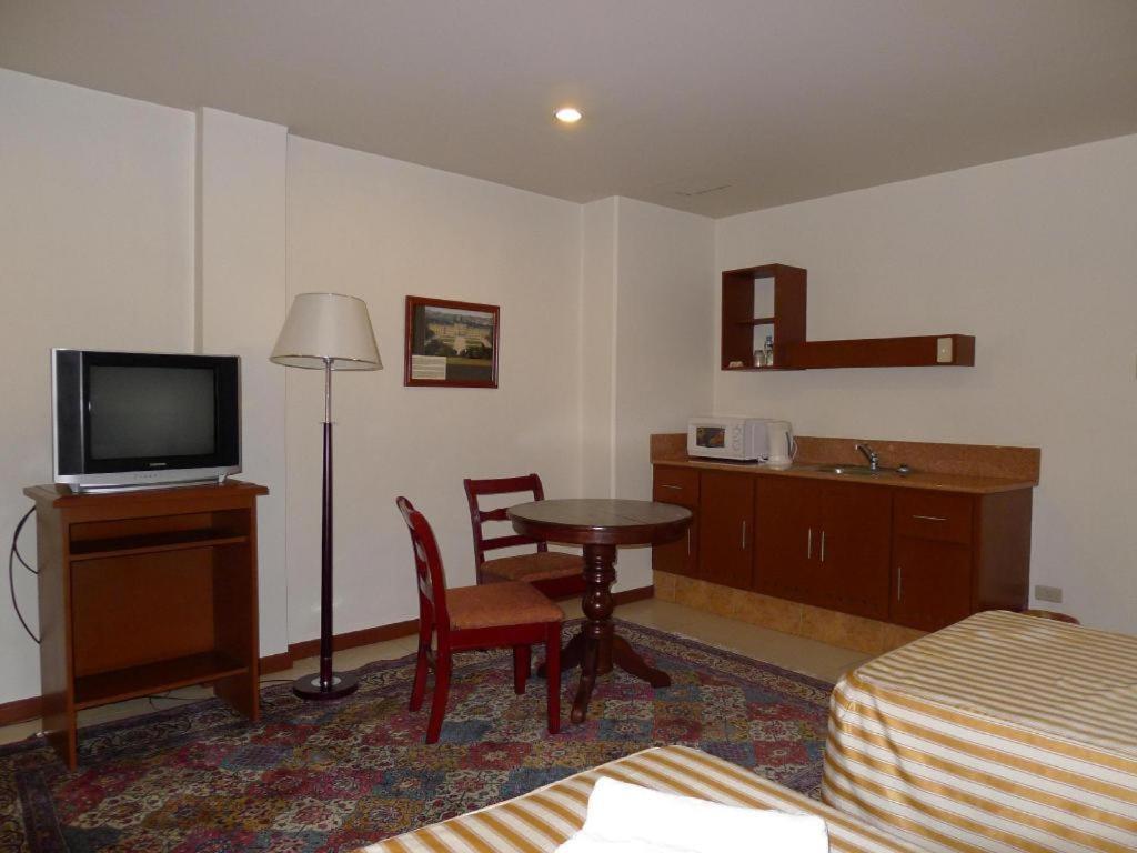 Hotel Cosmopolitan Baguio City Extérieur photo