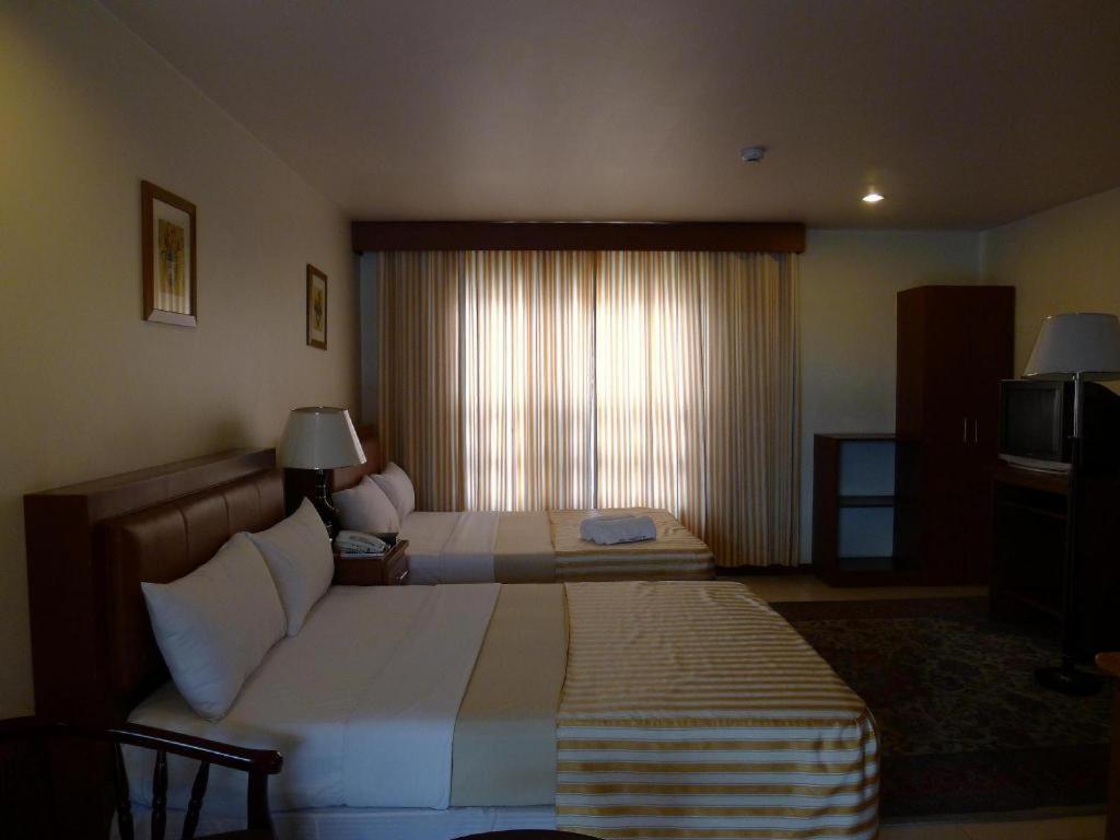 Hotel Cosmopolitan Baguio City Extérieur photo